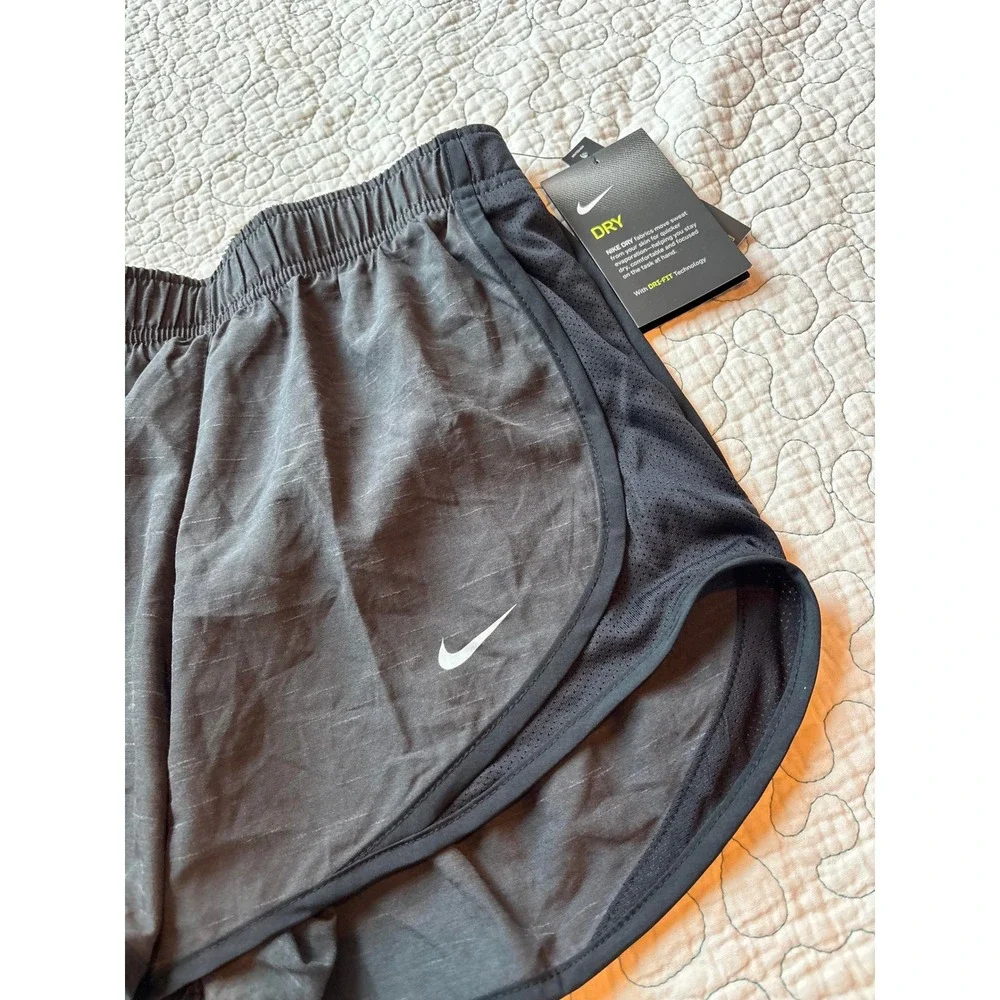 Nike Womens Dri-FIT Tempo Running Shorts Gray Black Size XS